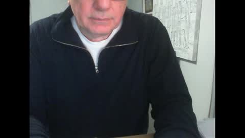 Snapshot of thickmelnik chatting on 05.25.26 James online show from 05.25.26