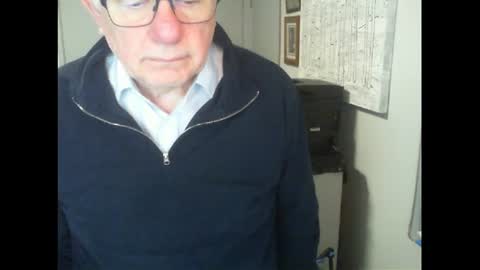 Snapshot of thickmelnik chatting on 07.15.26 James online show from 07.15.26