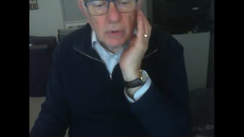 Snapshot of thickmelnik chatting on 07.18.26 James online show from 07.18.26
