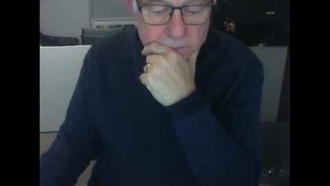 Snapshot of thickmelnik chatting on 07.20.26 James online show from 07.20.26