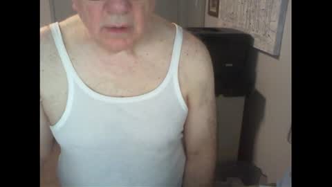 Snapshot of thickmelnik chatting on 07.21.26 James online show from 07.21.26