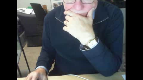 Snapshot of thickmelnik chatting on 07.28.26 James online show from 07.28.26