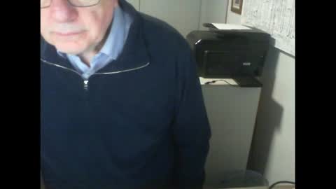 Snapshot of thickmelnik chatting on 08.04.26 James online show from 08.04.26