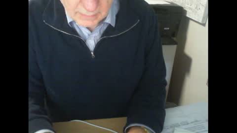 Snapshot of thickmelnik chatting on 08.05.26 James online show from 08.05.26