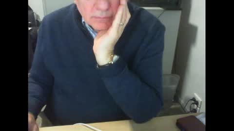 Snapshot of thickmelnik chatting on 08.06.26 James online show from 08.06.26