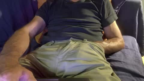 Snapshot of thickrum chatting on 10.01.25 Thickru online show from 10.01.25