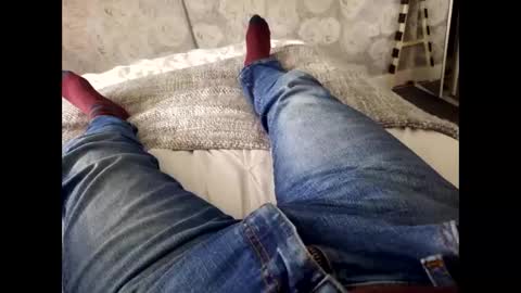 Snapshot of thicksingarters chatting on 12.12.24 thicksingarters online show from 12.12.24