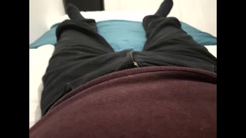 Snapshot of thicksingarters chatting on 12.15.24 thicksingarters online show from 12.15.24