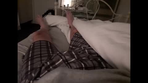 Snapshot of thicksingarters chatting on 02.15.25 thicksingarters online show from 02.15.25