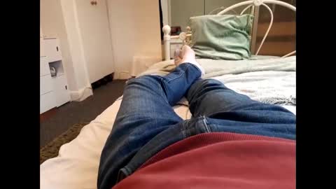 Snapshot of thicksingarters chatting on 10.18.25 thicksingarters online show from 10.18.25