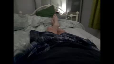 Snapshot of thicksingarters chatting on 11.28.25 thicksingarters online show from 11.28.25