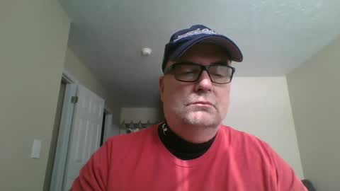 Snapshot of thickwhiteload chatting on 02.19.25 thickwhiteload online show from 02.19.25