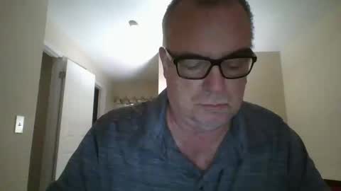 Snapshot of thickwhiteload chatting on 10.11.25 thickwhiteload online show from 10.11.25