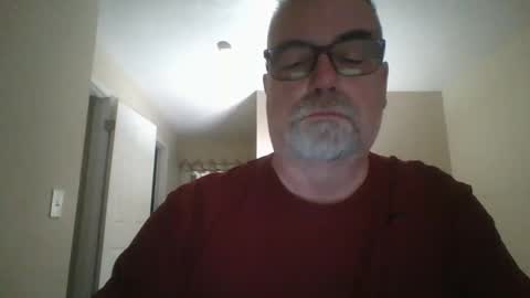 Snapshot of thickwhiteload chatting on 12.01.25 thickwhiteload online show from 12.01.25