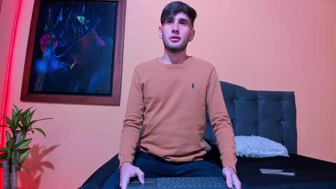 Snapshot of thiiago_tay chatting on 12.10.24 Thiiago online show from 12.10.24