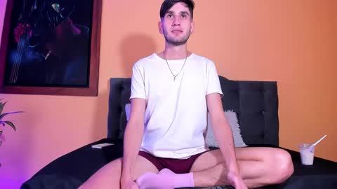 Snapshot of thiiago_tay chatting on 12.11.24 Thiiago online show from 12.11.24