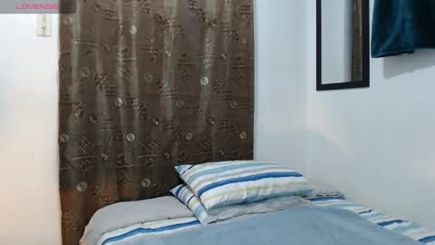 Snapshot of thiiago_tay chatting on 09.29.25 Thiiago online show from 09.29.25