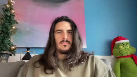 Snapshot of thirtyfootoctopus chatting on 12.01.25 Octopus online show from 12.01.25