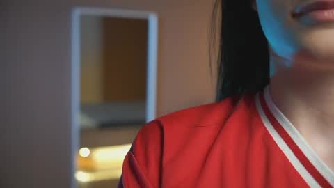 Snapshot of this_is_lilly chatting on 05.27.26 Lilly online show from 05.27.26