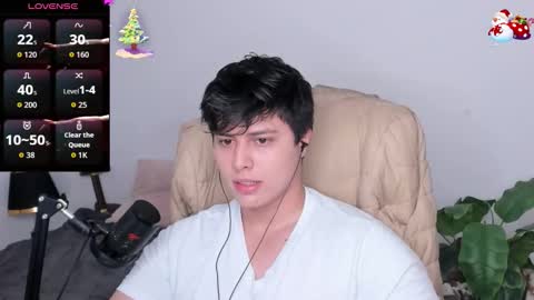 Snapshot of thom_ohtani chatting on 11.15.25 thom_ohtani online show from 11.15.25