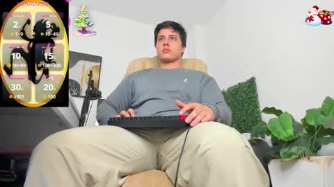 Snapshot of thom_ohtani chatting on 11.25.25 thom_ohtani online show from 11.25.25