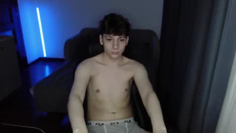 Thomas Hill online show from 03.06.25