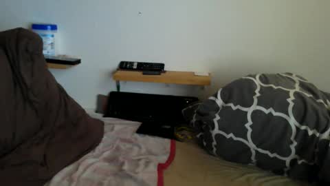 Snapshot of thomas6799 chatting on 09.21.25 thomas6799 online show from 09.21.25