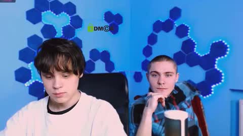 Snapshot of thomas_crow chatting on 11.30.25 thomas_crow online show from 11.30.25