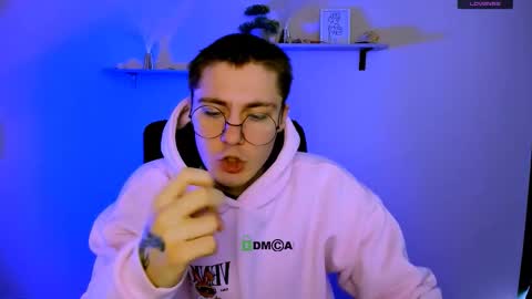 Snapshot of thomas_crow chatting on 02.05.26 thomas_crow online show from 02.05.26