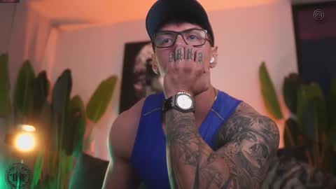 Thomas Falcon online show from 12.01.25