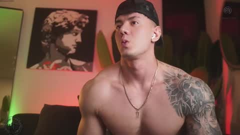 Thomas Falcon online show from 12.19.25