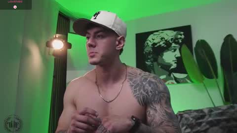 Thomas Falcon online show from 02.03.26