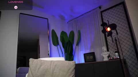 Thomas Falcon online show from 02.20.26