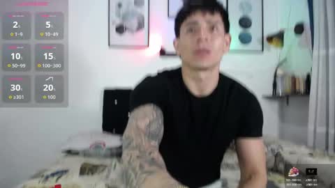 Snapshot of thomas_hot369 chatting on 04.09.26 thomas_hot369 online show from 04.09.26