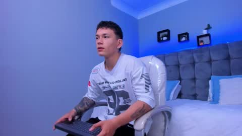 Thomas online show from 11.26.25