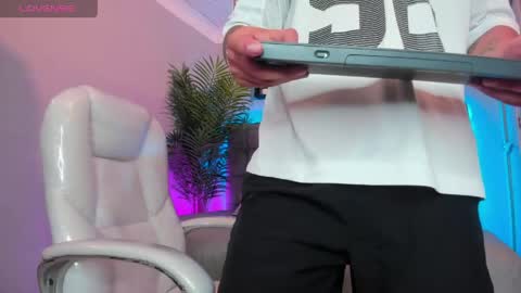 Thomas online show from 04.29.26