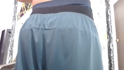 Snapshot of thomas_neuman chatting on 10.12.25 Thomas online show from 10.12.25