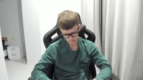 Snapshot of thomas_shelbivip chatting on 01.13.25 Tomas online show from 01.13.25