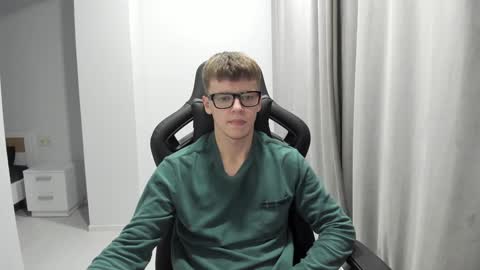 Snapshot of thomas_shelbivip chatting on 01.13.25 Tomas online show from 01.13.25