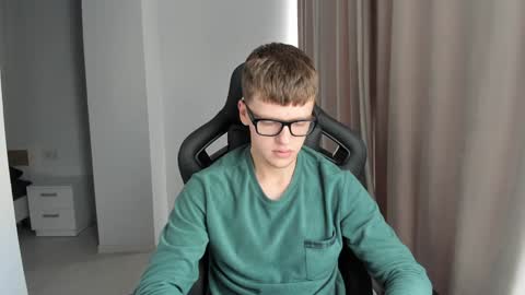 Snapshot of thomas_shelbivip chatting on 01.14.25 Tomas online show from 01.14.25