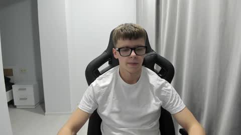 Snapshot of thomas_shelbivip chatting on 01.14.25 Tomas online show from 01.14.25