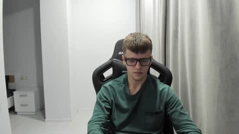 Snapshot of thomas_shelbivip chatting on 01.23.25 Tomas online show from 01.23.25