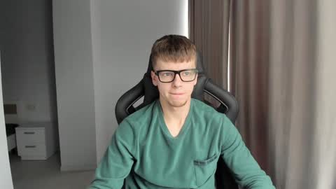 Snapshot of thomas_shelbivip chatting on 01.24.25 Tomas online show from 01.24.25