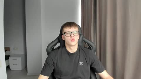 Snapshot of thomas_shelbivip chatting on 01.30.25 Tomas online show from 01.30.25