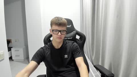 Snapshot of thomas_shelbivip chatting on 01.31.25 Tomas online show from 01.31.25