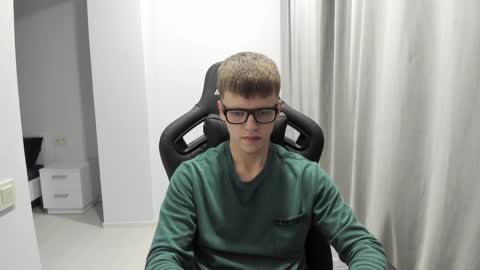 Snapshot of thomas_shelbivip chatting on 02.01.25 Tomas online show from 02.01.25