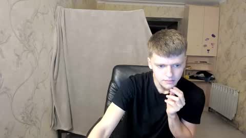 Snapshot of thomas_shelbivip chatting on 12.22.25 Tomas online show from 12.22.25