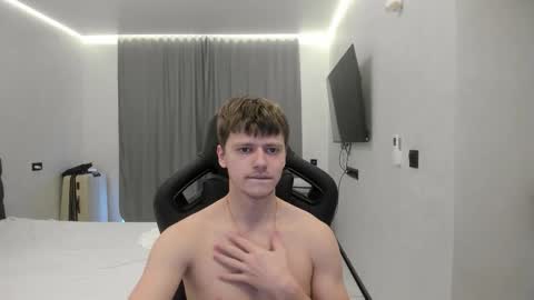 Snapshot of thomas_shelbivip chatting on 02.15.26 Tomas online show from 02.15.26