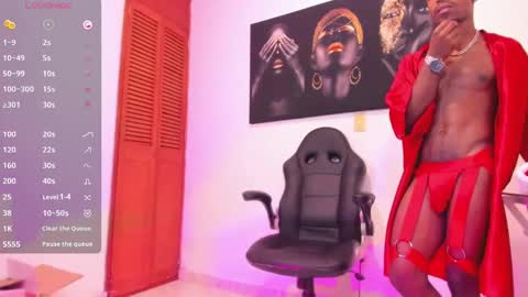 Snapshot of thomas_shelbys chatting on 12.10.24 Thomas online show from 12.10.24