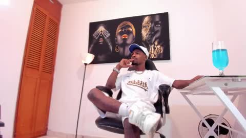 Snapshot of thomas_shelbys chatting on 01.15.25 Thomas online show from 01.15.25